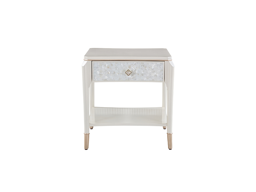 RF07B2 End table